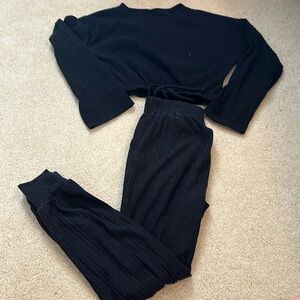 American threads matching black set. Small